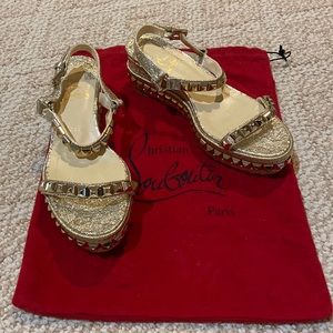 Christian Louboutin Gold Leather Pyraclou
Espadrille Platform Sandals Size 39